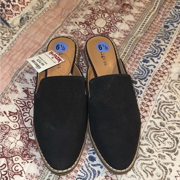 Brand new loafers! - Picture 3 of 3